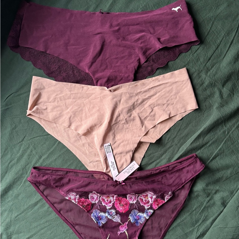 Women's Intimates Set - Victoria secret size M